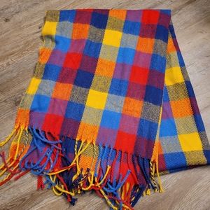 Women's Checkered Blanket-Style Scarf